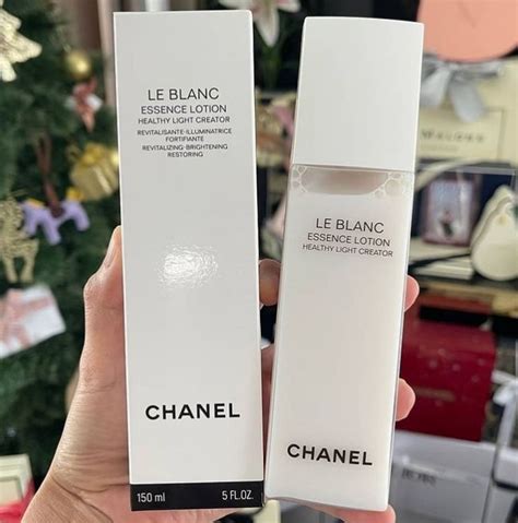 chanel white essentiel pre lotion|chanel le blanc essence lotion.